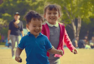 马雅舒晒女儿,米雅比小酒窝还会长,12岁颜值超越妈妈