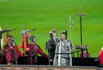 何润东"内娱隔空掀桌第一人":半个月狂接6个商务广告