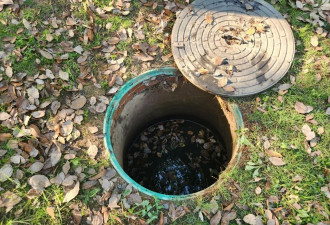 1岁幼童在公园玩耍坠入窨井,管理方：愿商讨赔偿
