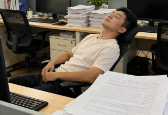 什么椅子，皇帝都要跪着坐？11把世界级传奇加冕王座大赏！