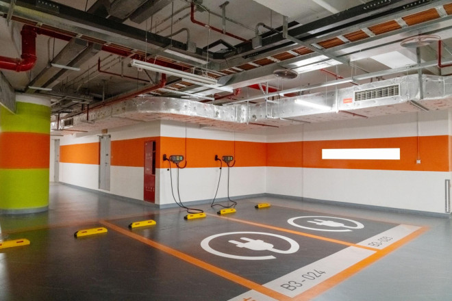 Charging parking spaces for electric vehicles in the car park