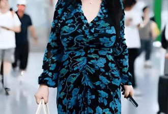 李湘减肥成功，和女儿王诗龄一起回小区被偶遇