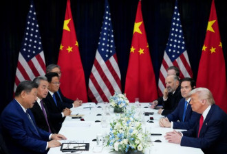 夹在美中之间，他们陷入了两难