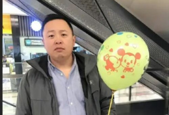 44岁阎鹤祥为女儿庆百天！送2个大金镯还有金锁，女儿长得白又胖