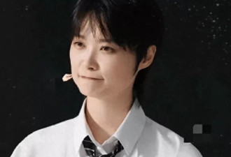 41岁李宇春现身脱口秀现场，如今仍然很接地气