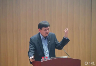 张文宏劝高压岗早退休:免疫或撑不住,推荐接种...
