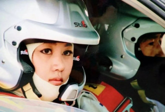 全职妈妈9年，一个赛车手想重新坐回车里