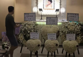 81岁李家鼎赴灵堂送别前妻，憔悴暴瘦一言不发