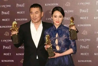 蒋勤勤与老公同框真敢穿，穿礼服开3个口差点“撑爆”，性感迷人