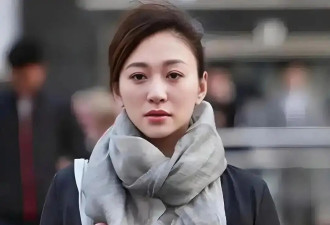 49岁李小冉近况曝光！曾与梅婷前夫相恋7年，如今嫁给男闺蜜很幸福