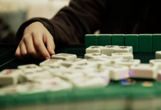 男子打麻将倒地昏迷后死亡，家属起诉棋牌室
