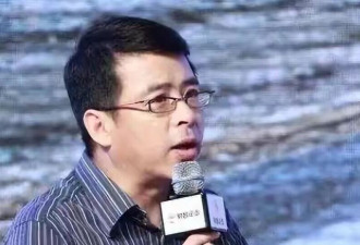 58岁阿丘:住破旧屋子,身材发福,出轨离婚晚年生活凄凉