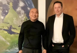 靠马斯克躺赚千亿的神秘华裔大佬又要押注黄仁勋?