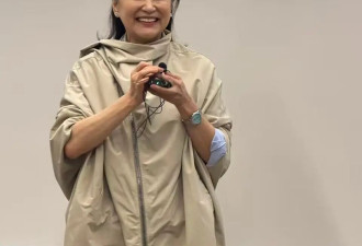 林青霞换了半扎发型减龄30岁，一身卡其色穿搭，美得像换了个人