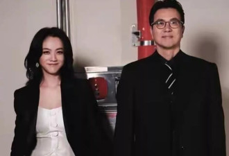 汤唯46岁挺孕肚出席活动，一身黑打扮气质绝佳