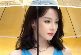 迪丽热巴现身南京迪奥线下活动,网友直言不像本人