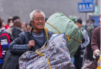 70岁的农民工你为什么还不“躺平”？