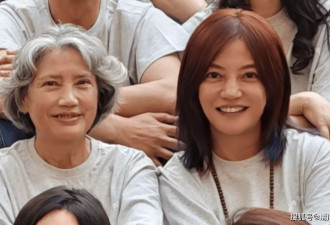 赵薇晒北电96级同学聚会照，黄晓明保养太绝