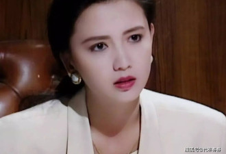 60岁曾华倩：离婚24年，27岁儿子成为她的骄傲