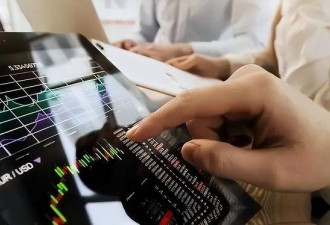 如果手中只有10万，试试死啃这两条线