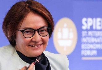 把人民币当压舱石，他已走投无路