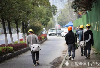 “月薪最高”的建筑业，四年流失超1400万农民工