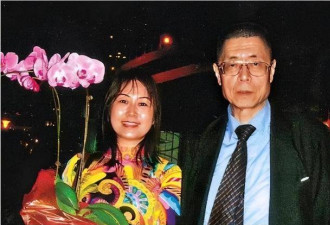 87岁刘诗昆 住美国600平豪宅 和三婚妻儿女双全