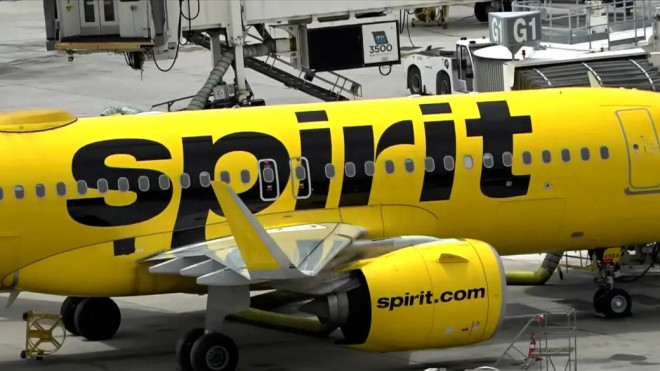 点击播放视频：Spirit Airlines 运营 34 年后倒闭，即刻停止运营