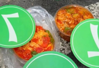 五一：公路被困4小时饿到晕 老板娘翻田爬坡送来热饭