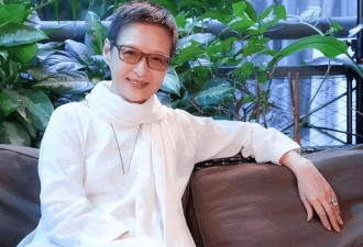 胡因梦72岁近照流出，不染发不扮嫩