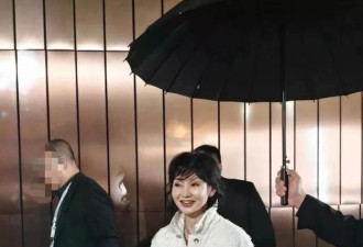 张曼玉现身北京参加活动！脸僵肿到不敢认