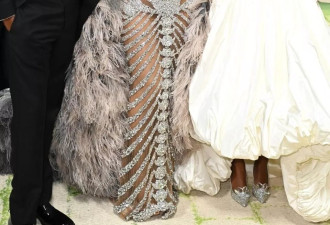 碧昂丝时隔10年重回MetGala,BLACKPINK一起抢镜