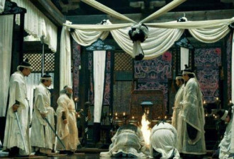 墓门关闭后，古代殉葬者真实情况令人窒息