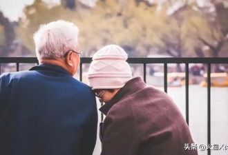 103岁老人“闪婚”，告诫年轻人不要在乎钱！