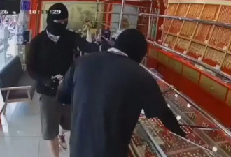 2名中国游客旅费耗尽 持枪打劫泰国金店 结果…