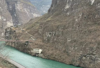 国内景区审美，大崩塌
