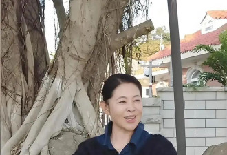 67岁倪萍:我以晚年托起白发母亲的晚年