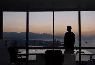 两个首富，一起迎来“至暗时刻”