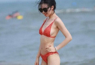 54岁俞飞鸿比基尼旧照翻红，内娱女星集体沉默
