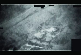 美国军机遭遇神秘超高温UFO，高速飞行自动分裂