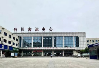 从老师到打工人的17年 他没能留在上海也回不去县城