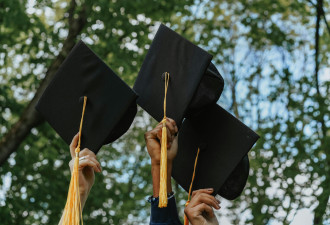 被滑铁卢大学计算机专业录取到底有多难？网友：更难的还在后面