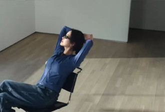 杨采钰把防晒衣穿出高级感！身材比例优越美得让人窒息