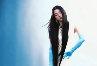 单依纯草莓音乐节杀疯了！白裙美到封神