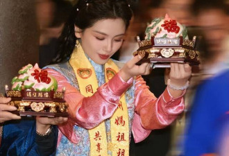 刘涛现身妈祖诞辰盛典，献寿桃引万人共鸣