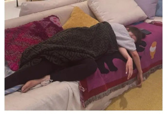 工作室回应蔡文静哭着直播：没有不开心，只是酒量差！