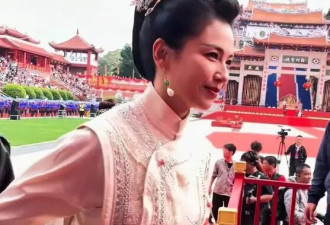 刘涛现身妈祖诞辰1066周年庆典，仪态端庄美貌惊人，上万人围观场面盛大