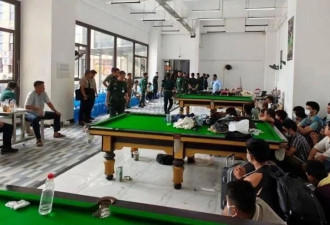 诈骗集团“猪仔”大量逃窜 爬屋顶 跳水沟 全被警察抓走