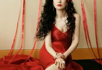 50岁刘敏涛别样人生，首次大胆尝试性感妩媚妆容，网友：风韵犹存
