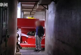 大爷住超市10年 执意把房送给认识3年的干女儿